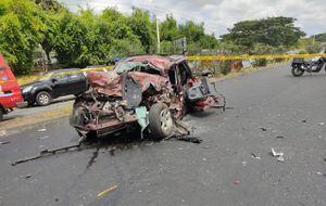 Cuatro vehículos involucrados en aparatoso accidente de tránsito en la vía a la Costa