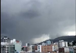 Inamhi pronostica más lluvias en Quito acompañadas de tormentas eléctricas y caída de granizo ¿A qué se debe?