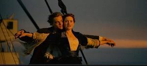 Pareja se ahoga al intentar recrear escena de "Titanic"