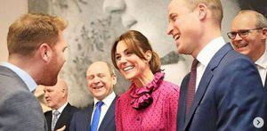 Kate Middleton luce un colorido vestido floral inspirado en la princesa Diana