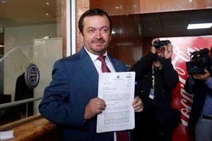 Asambleísta Fabricio Villamar oficializa pedido de juicio político contra José Carlos Tuárez