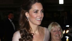 Kate Middleton mostra que um blazer estruturado valoriza qualquer look