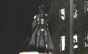 Instalan una estatua de Darth Vader en Bristol en homenaje a David Prowse