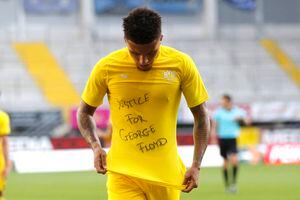 No sancionarán a futbolistas que repudien el racismo