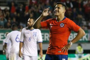 Sánchez llegó a Chile para preparar la Copa América y presenciar el estreno de su película "Mi amigo Alexis"