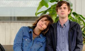 Com grande reviravolta no enredo, 4ª temporada completa de The Good Doctor já está disponível no Brasil