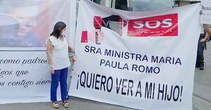 "Ministra Romo quiero ver a mi hijo", dice mamá de Daniel Salcedo