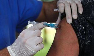 Prefeitura de SP vai informar sobre qual vacina contra covid-19 estará disponível em cada posto para 2ª dose