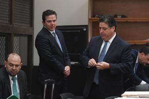 Rodrigo Arenas y Andrés Botrán enfrentarán juicio por posible financiamiento ilícito a FCN-Nación