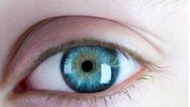 Personas con ojos azules solo pueden tener un solo ancestro en común