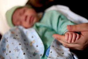 El "bebé milagro": su madre murió de covid-19 pero el recién nacido ganó la lucha contra el virus