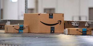 Adiós empleos: Amazon cambia a humanos por robots para empacar pedidos