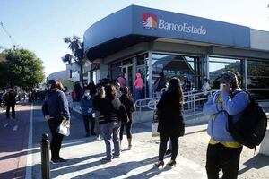 ¿Lo aprobarán? Proyecto de ley busca que bancos congelen el pago de créditos hipotecarios y consumo
