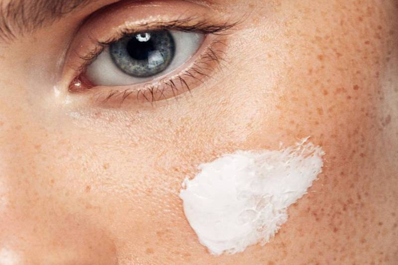 La piel se beneficia con la crema natural de  yogurt.