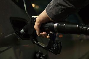 Ecuador tiene el tercer precio más bajo de la gasolina entre 10 países de la región