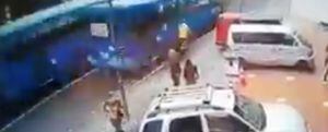 Ciclista fue atropellado en Quito producto de una “carrera” de buses
