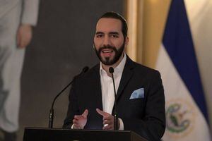 Presidente de El Salvador "se burla" en Twitter del retraso del Congreso