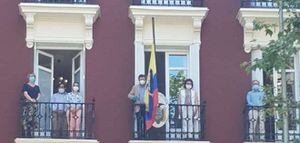 Funcionario de la Embajada de Ecuador en España fue encontrado en fiesta 'ilegal'