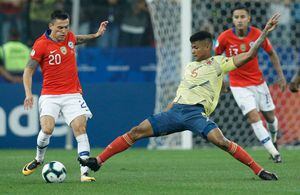 Uno a uno de Chile ante Colombia en Copa América: Aránguiz sigue intratable y Pulgar gana chapa de figura