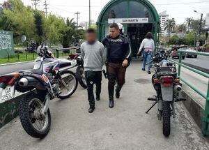 Quito: Un hombre fue detenido por presunto robo en La Ecovía