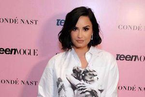 Demi Lovato presume sus pecas con una foto sin maquillaje y sus fanáticos la aplauden