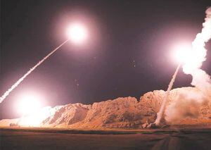 El Pentágono afirma que Irán lanzó una docena de misiles contra dos bases estadounidenses