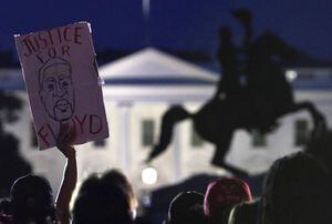 Estados Unidos: Donald Trump se refugia en un búnker tras intensas protestas afuera de la Casa Blanca
