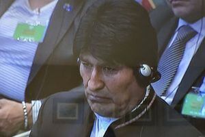 "Recójanle la cara a Evo": tuiteros se burlan con todo del rostro de Morales en pleno fallo de La Haya