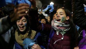 4 claves que explican por qué ganó el rechazo a la nueva ley del aborto en Argentina (y qué tendrán sus promotores para volverlo a plantear)