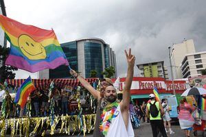EN IMÁGENES. Con desfile, comunidad LGBTIQ exige sus derechos
