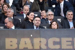VIDEO. Josep Maria Bartomeu vive un calvario en el Camp Nou