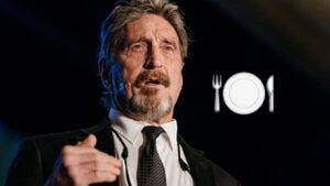 John McAfee dijo que se comerá su propio pene si el Bitcoin no logra los números deseados