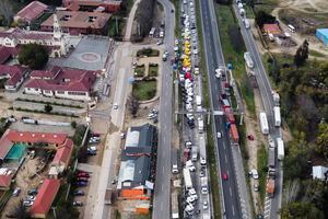 Acusan doble estándar del Gobierno ante irrupción de camioneros