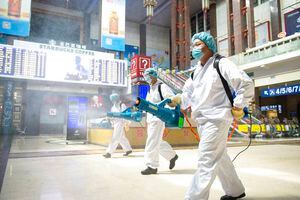 ¿Virus a la baja? Cifras oficiales reflejan un retroceso del rebrote de coronavirus en China