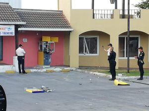 Activan artefacto explosivo para intentar abrir cajero automático en Villa Nueva