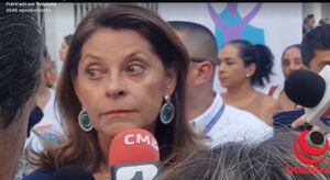 (VIDEO) La cara de asombro de Marta Lucía Ramírez a incómoda pregunta
