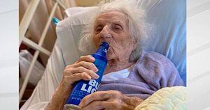 Vovó de 103 anos pede cerveja gelada para celebrar recuperação da covid-19