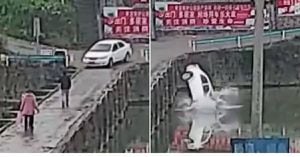 (VIDEO) Torpe conductor cayó con su carro al río cuando lo estrenaba