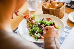 Feliz e saudável: 5 alimentos que ajudarão você a liberar endorfina