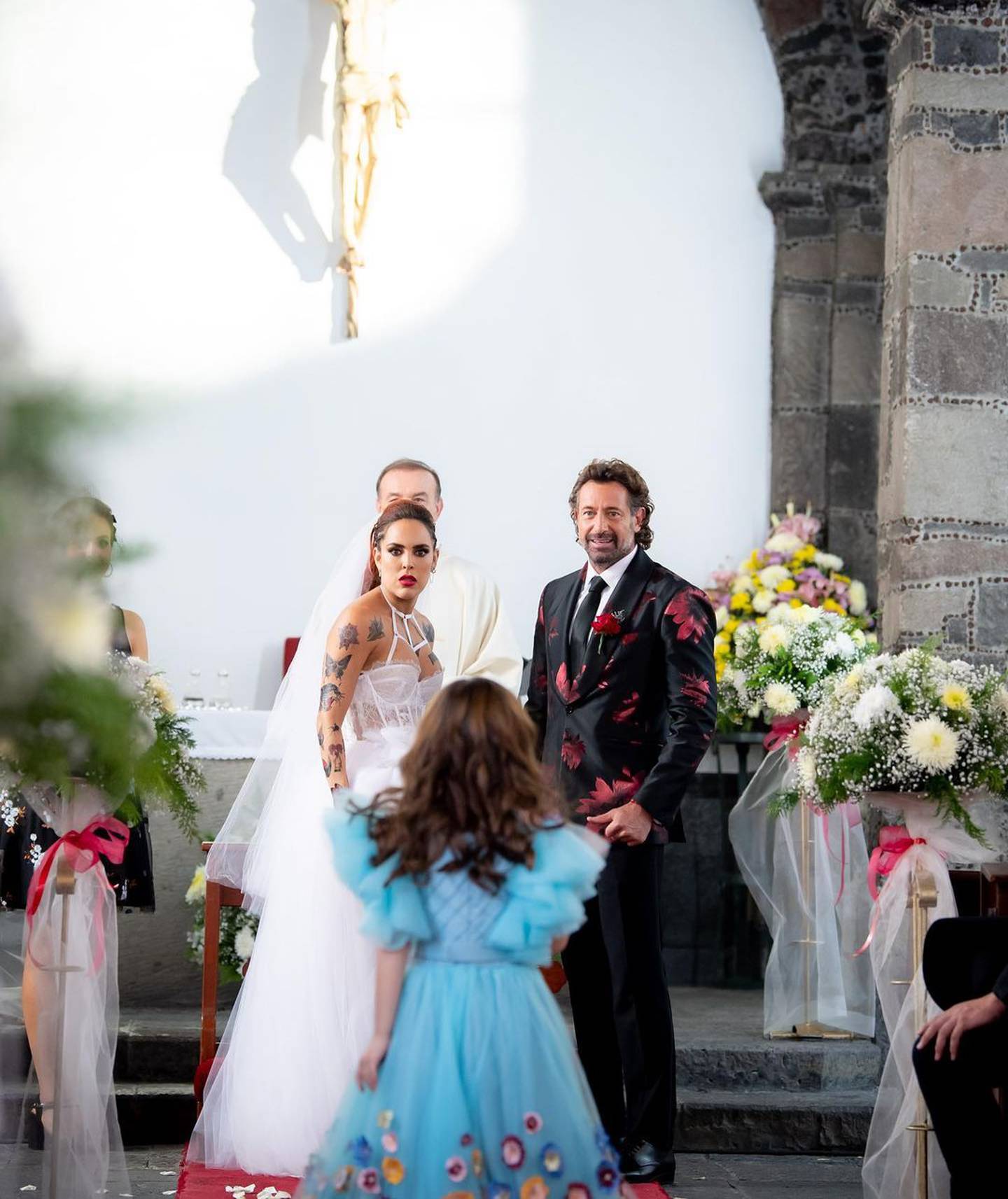 Gabriel Soto y Sara Corrales se casaron en 'Mi camino es amarte'