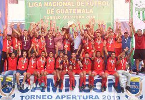 Municipal logra el título 31 y se convierte en el más ganador del futbol nacional