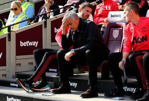 La insólita reacción de Mourinho por la ausencia de Alexis ante el West Ham de Pellegrini