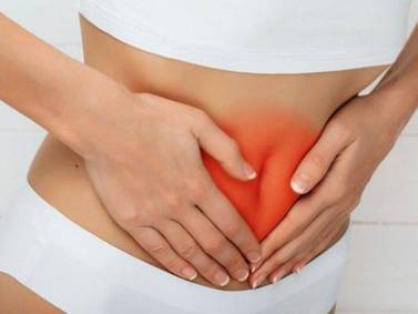Expertos recomiendan formas naturales para calmar el dolor menstrual 