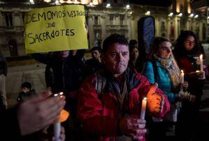 El papa acepta la dimisión de otros dos obispos chilenos por abusos sexuales