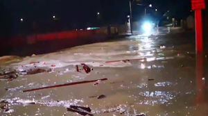 Alerta roja en Región de Arica y Parinacota por invierno boliviano: desborde de ríos arrasa con campamento y deja un desaparecido