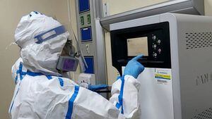 Más de 90 pruebas diarias atenderá nuevo laboratorio de biología molecular en Ambato
