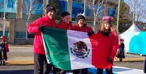 Bandera mexicana ondea en Villa Olímpica en PyeongChang 2018
