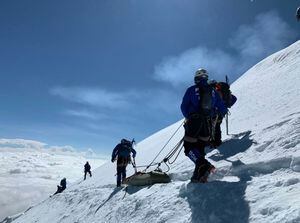 Policía recupera cuerpo de montañista suiza fallecida en Cotopaxi