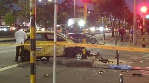 Taxista que estaría borracho, estrelló dos motos y le quitó la vida a una persona en Bogotá