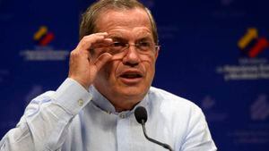 Ricardo Patiño, ex dirigente más cercano de Rafael Correa, se pronuncia tras salir de Ecuador